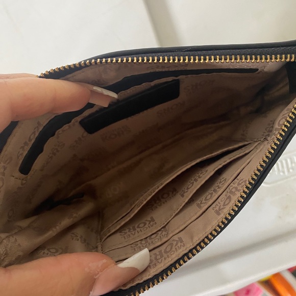Michael Kors Wristlet/Pouch - Picture 2 of 3